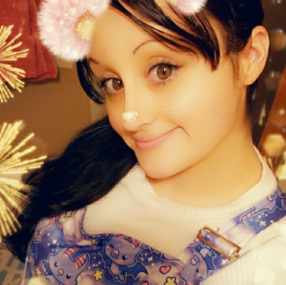 Meet your Posher, Stormie Rose - Picture 7 of 16